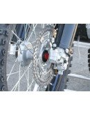 Vymedzenie zadného kolesa CR 125/250 1995-1999